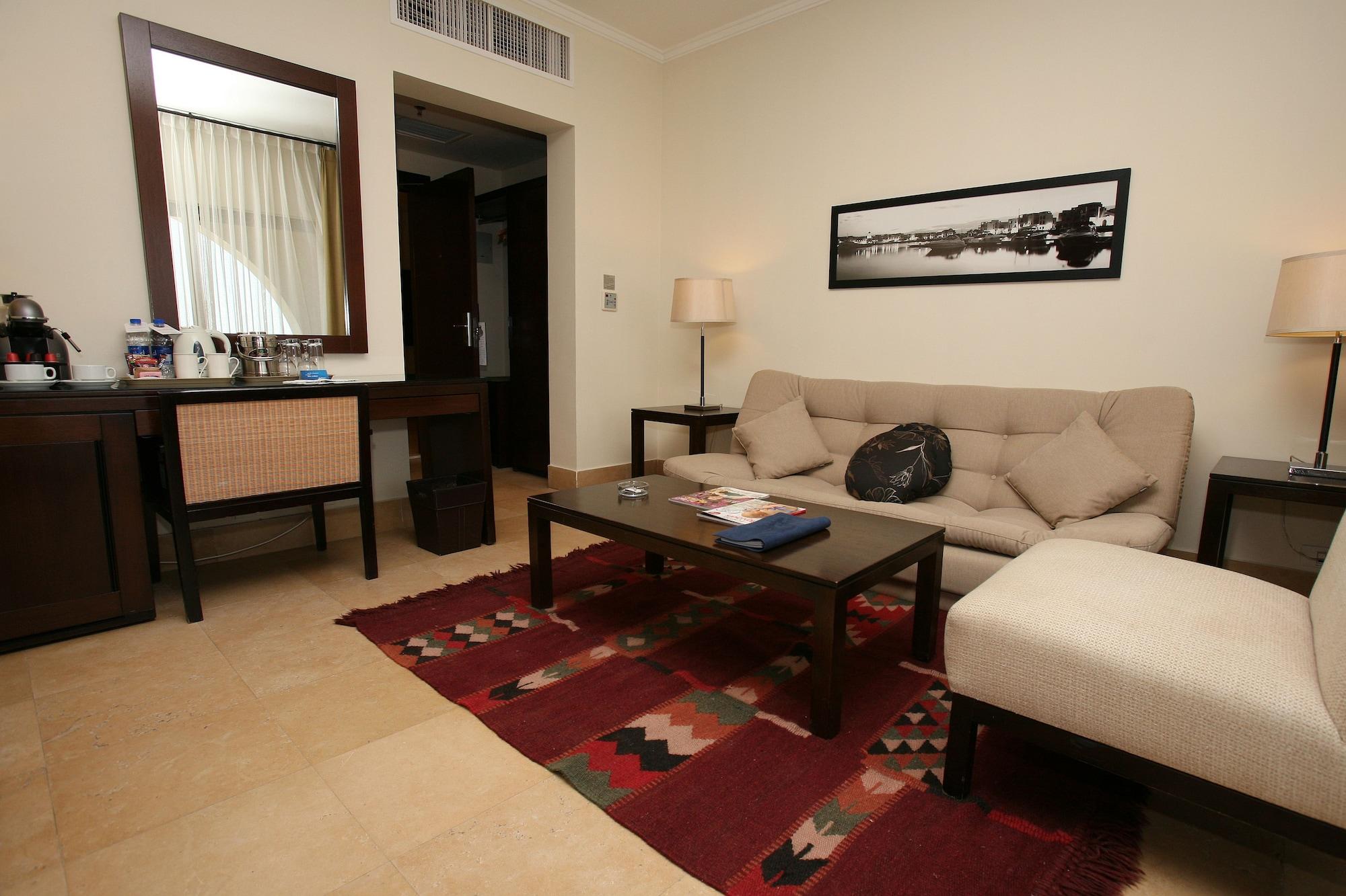 Grand Tala Bay