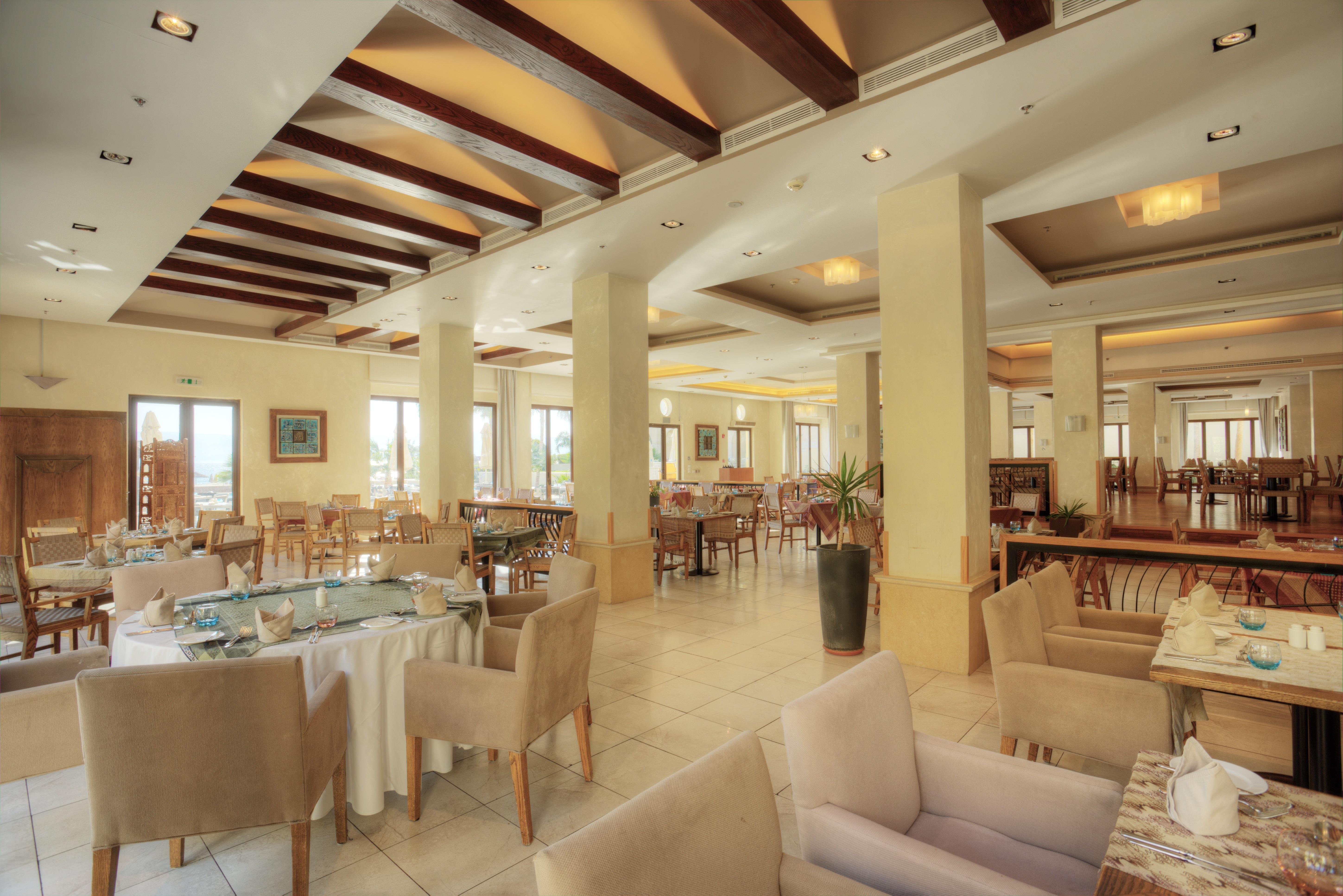 Курортный комплекс Grand Tala Bay 5*